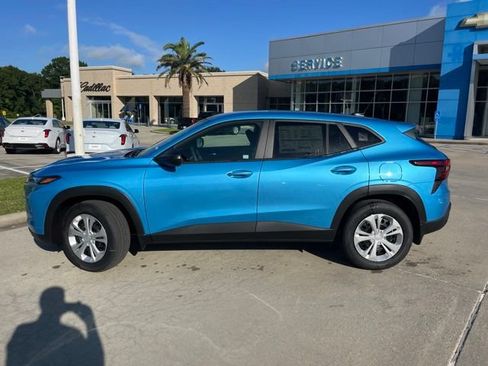 New 2026 Chevrolet Trax LS FWD image 3
