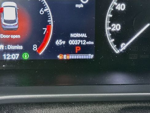 Certified 2025 Honda HR-V Sport image 13