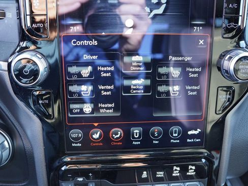 Certified 2020 RAM 1500 Laramie w/ Sport Appearance Package image 27