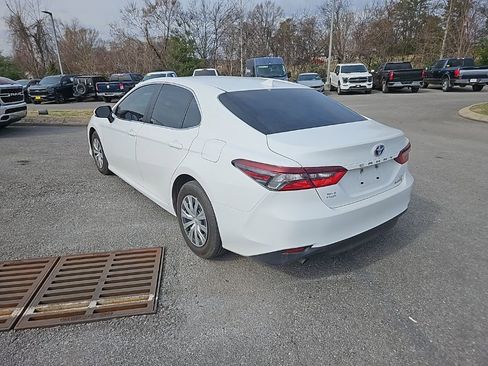 Used 2023 Toyota Camry LE w/ Audio Upgrade Package image 5