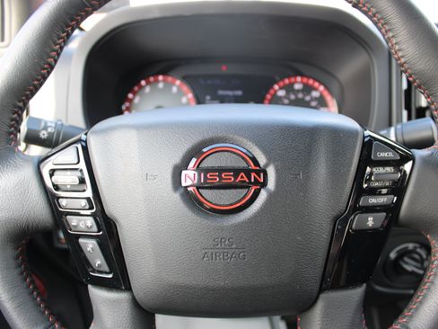 Certified 2025 Nissan Frontier PRO-4X AWD/4WD image 22