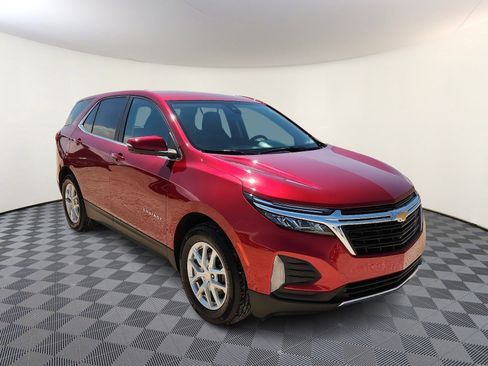 Used 2024 Chevrolet Equinox LT FWD image 6