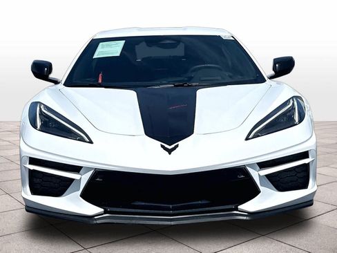 Used 2024 Chevrolet Corvette Stingray Preferred Cpe RWD image 2
