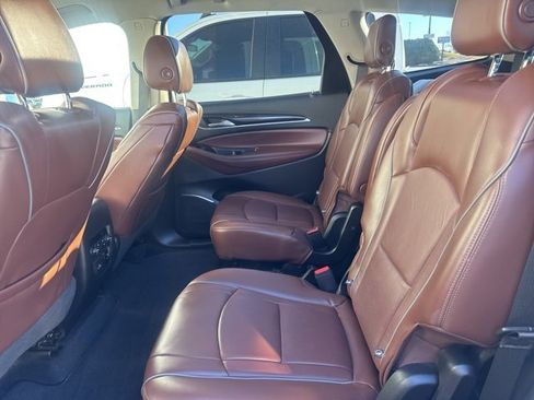 Used 2018 Buick Enclave Avenir w/ Avenir Technology Package image 11