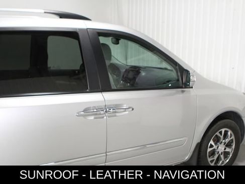 Used 2014 Kia Sedona EX w/ Navigation Package FWD image 35