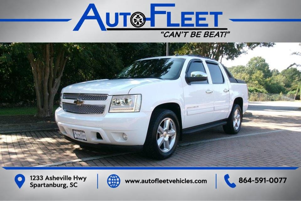Used 2011 Chevrolet Avalanche LT RWD image 1