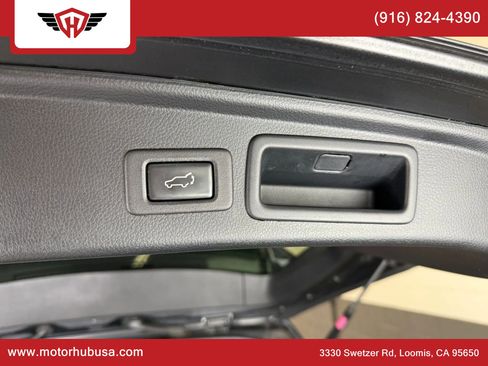 Used 2017 Subaru Forester 2.5i Limited image 49