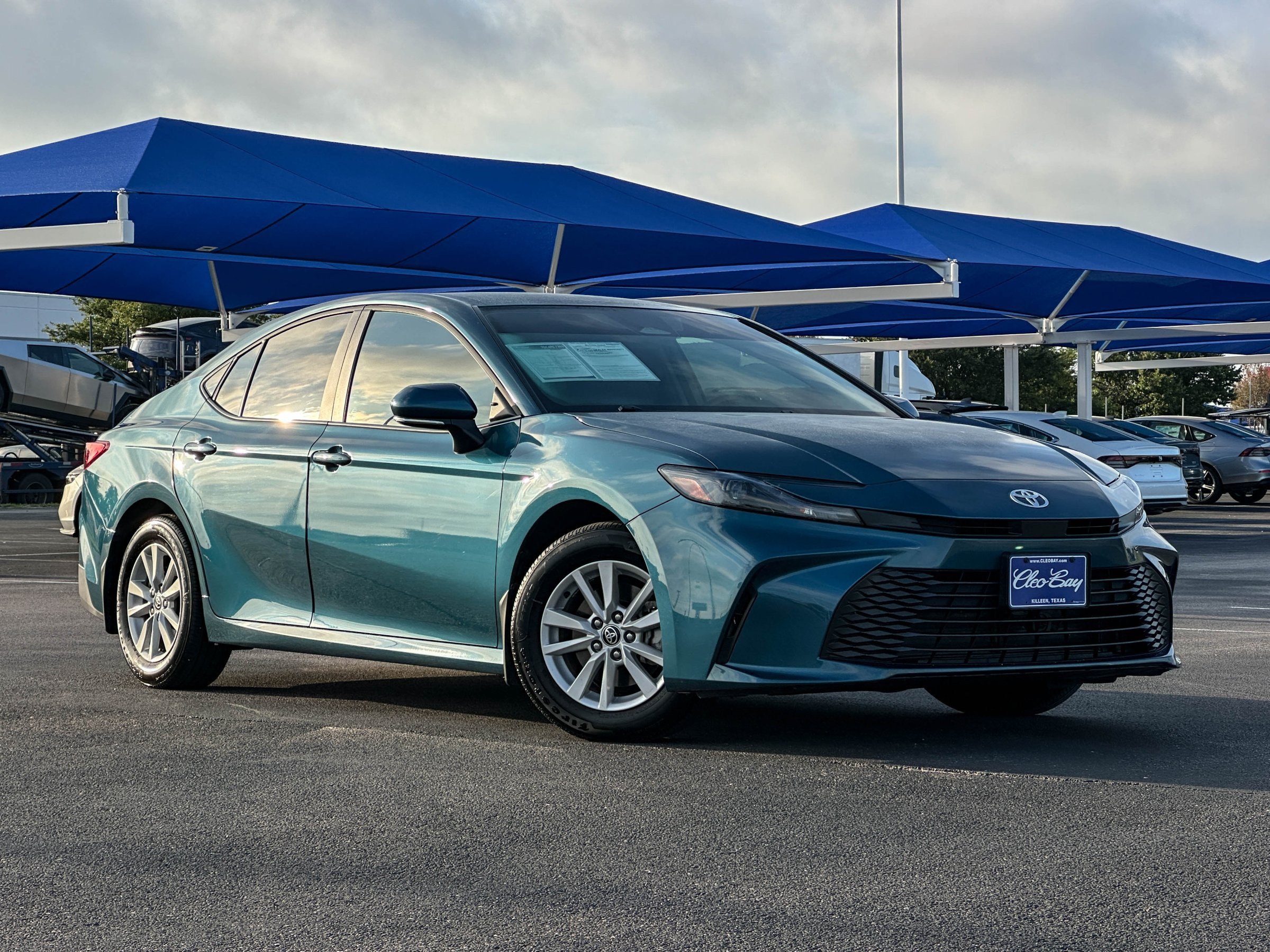 Used 2026 Toyota Camry LE w/ Convenience Package FWD image 2