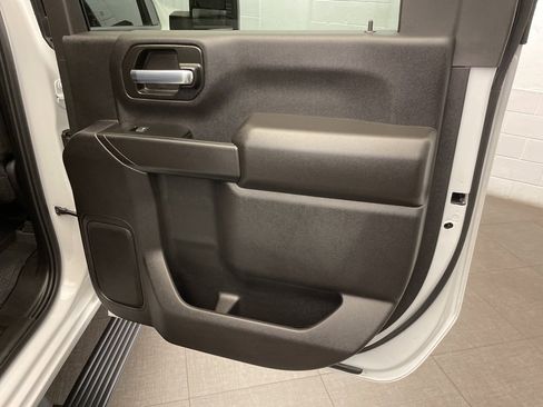 Used 2026 Chevrolet Silverado 2500 Custom image 28