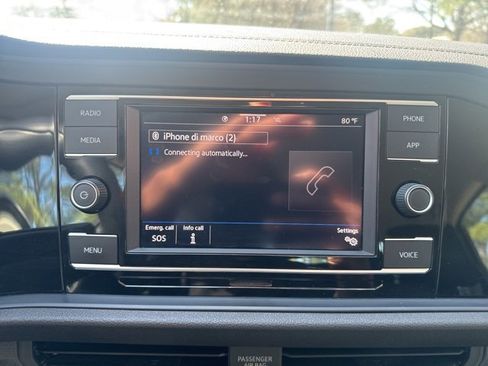 Used 2024 Volkswagen Jetta SE image 17