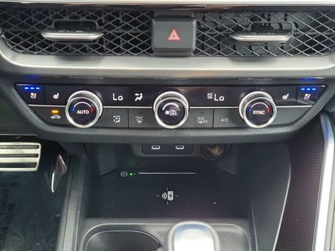 Used 2025 Acura ADX A-Spec FWD image 19