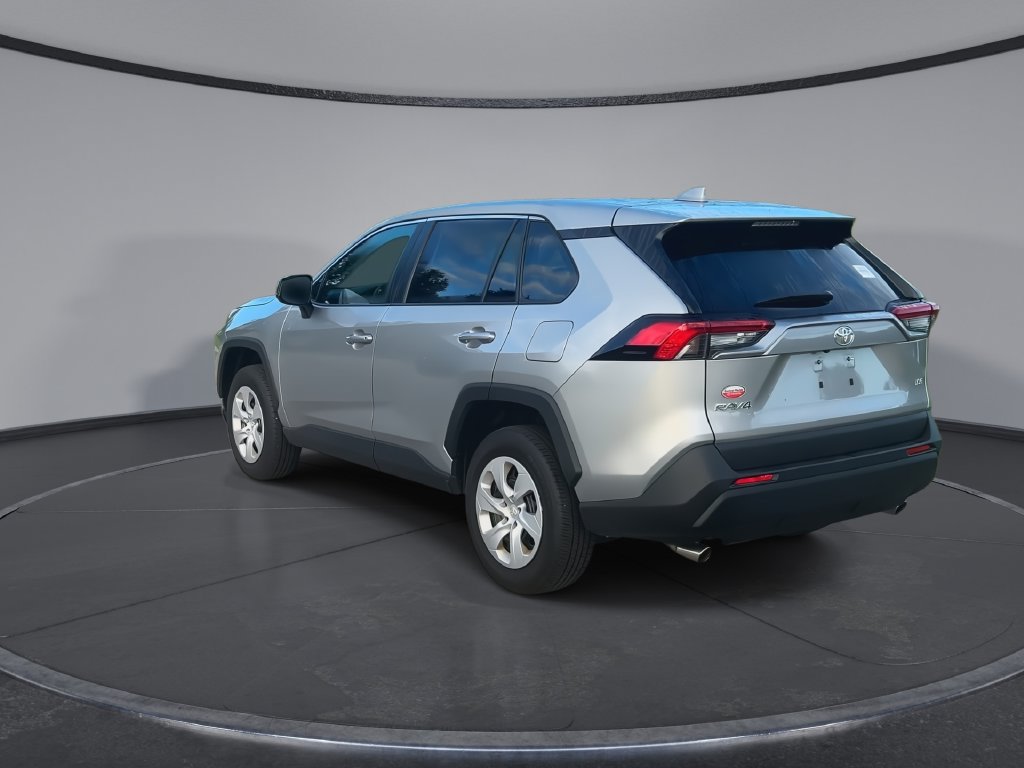 Used 2025 Toyota RAV4 LE FWD image 8