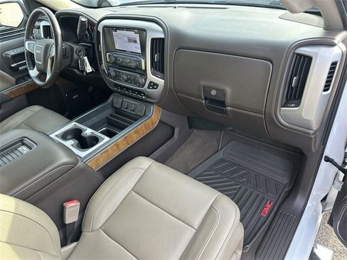 Used 2018 GMC Sierra 1500 SLT image 26