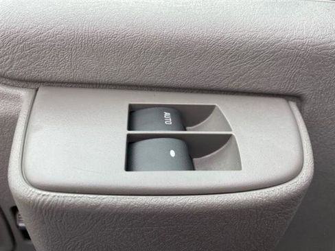 New 2025 Chevrolet Express 3500 w/ Power Convenience Package image 18