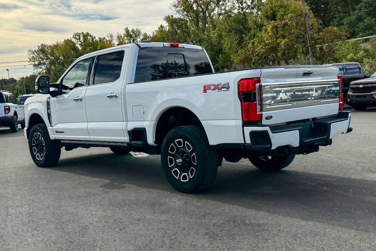 Used 2024 Ford F250 Platinum w/ FX4 Off-Road Package AWD/4WD image 5