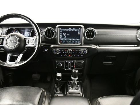 Used 2021 Jeep Wrangler Unlimited Sahara image 16