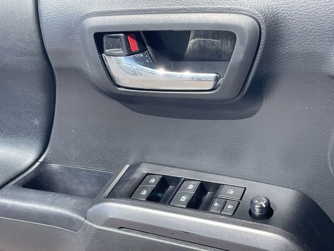 Used 2023 Toyota Tacoma TRD Off-Road w/ TRD Premium Off Road Package image 20