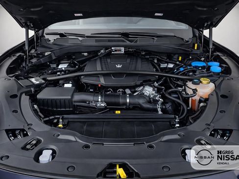 Used 2023 Maserati Grecale GT image 16