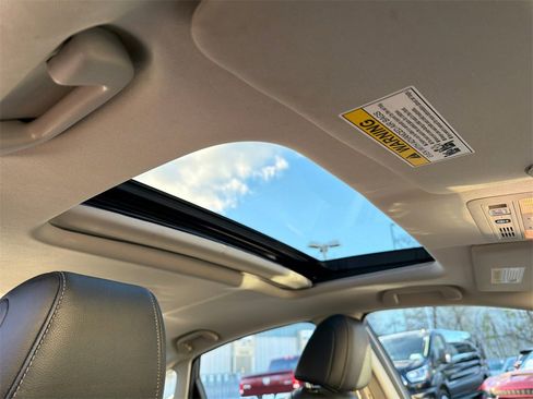 Used 2022 Honda Insight Touring image 11