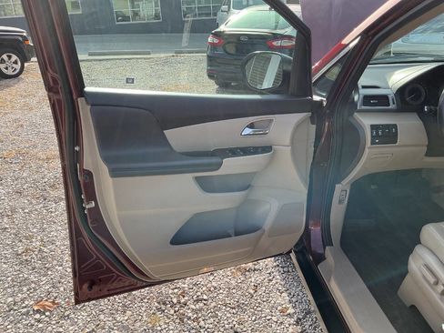 Used 2016 Honda Odyssey EX-L image 9