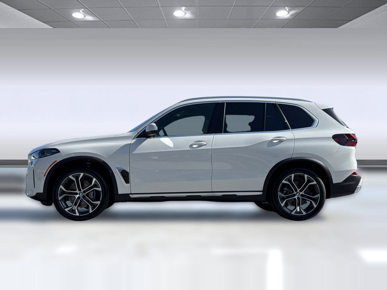 Used 2026 BMW X5 sDrive40i w/ Climate Comfort Package RWD image 2