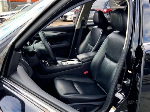 Used 2021 INFINITI Q50 Luxe image 7