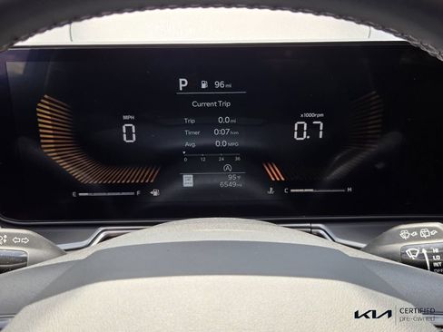 Certified 2026 Kia Sorento LX FWD image 24