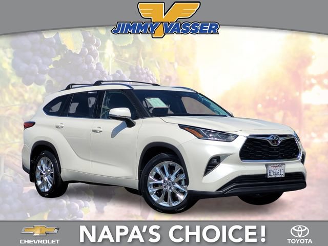 Certified 2021 Toyota Highlander Limited AWD/4WD image 1