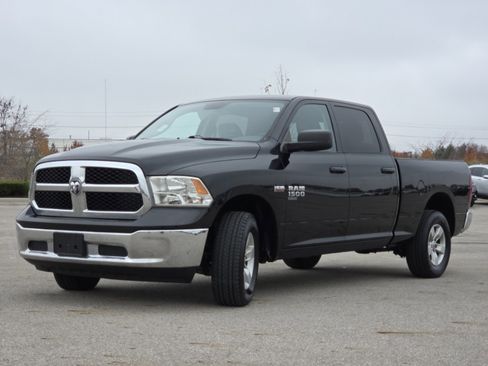 Used 2019 RAM 1500 Classic SLT image 13