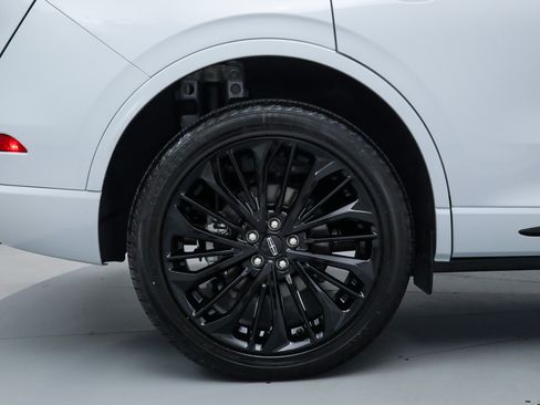 Used 2025 Lincoln Corsair FWD w/ Equipment Group 101A image 16