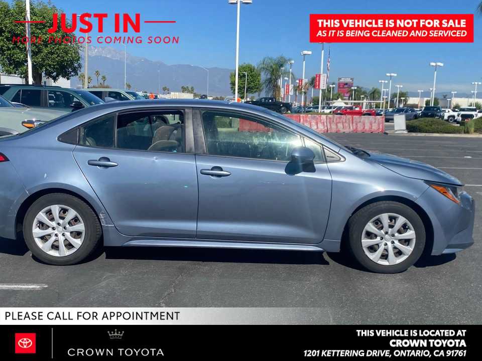 Used 2021 Toyota Corolla LE w/ Carpet Mat Package (TMS) FWD image 3