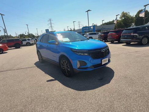 Certified 2024 Chevrolet Equinox RS AWD/4WD image 2