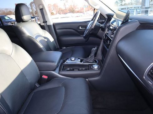 Used 2024 INFINITI QX80 Luxe image 16