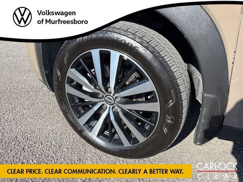 Used 2024 Nissan Pathfinder Platinum w/ Cargo Package image 8