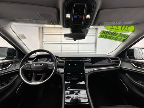 Used 2022 Jeep Grand Cherokee L Limited w/ Luxury Tech Group II AWD/4WD image 4