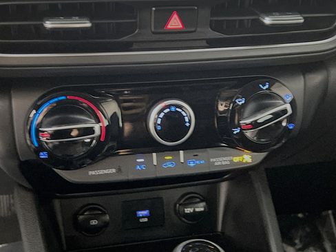 Used 2022 Hyundai Kona SEL image 26