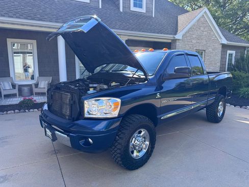 Used 2006 Dodge Ram 2500 Truck Laramie AWD/4WD image 36