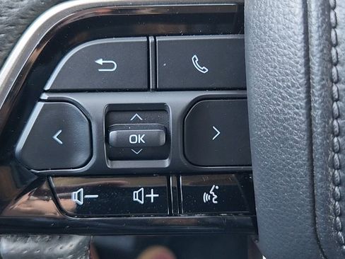 Used 2023 Toyota Tundra Limited AWD/4WD image 13