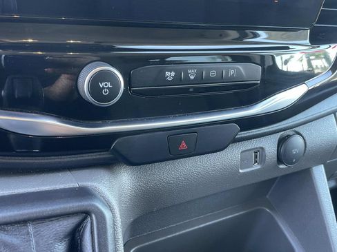 Used 2024 Ford Transit 350 XLT image 13