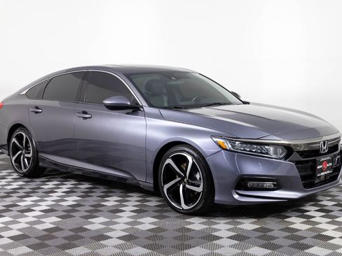 Used 2018 Honda Accord Sport image 10