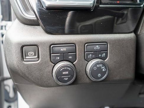 Used 2023 Chevrolet Silverado 1500 LT AWD/4WD image 23