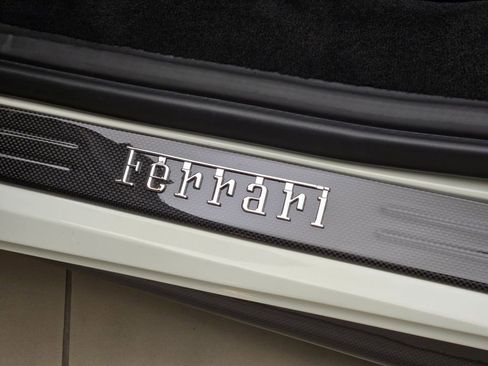 Used 2018 Ferrari 488 Spider image 32