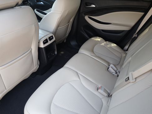 Used 2020 Buick Envision Preferred FWD image 10