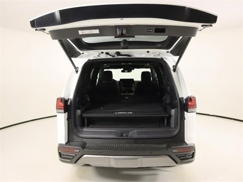 New 2026 Lexus LX 700h Luxury image 26