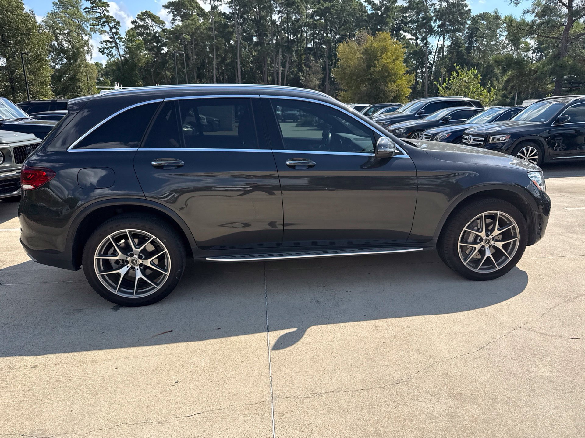 Used 2020 Mercedes-Benz GLC 300 image 3