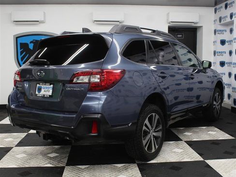 Used 2018 Subaru Outback 2.5i Limited AWD/4WD image 4