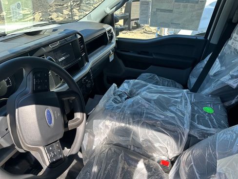 New 2024 Ford F550 XL image 3
