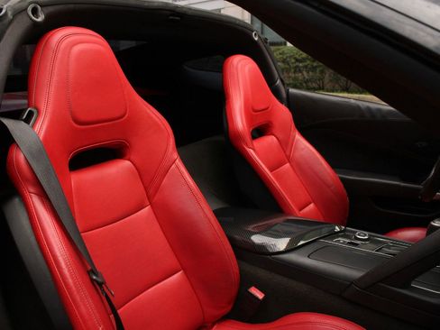 Used 2018 Chevrolet Corvette Stingray Coupe w/ Battery Protection Package image 22