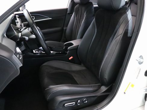 Used 2023 Acura Integra A-Spec image 9