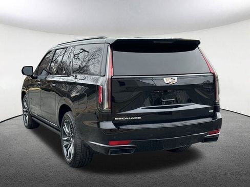 Certified 2021 Cadillac Escalade ESV Sport Platinum image 5